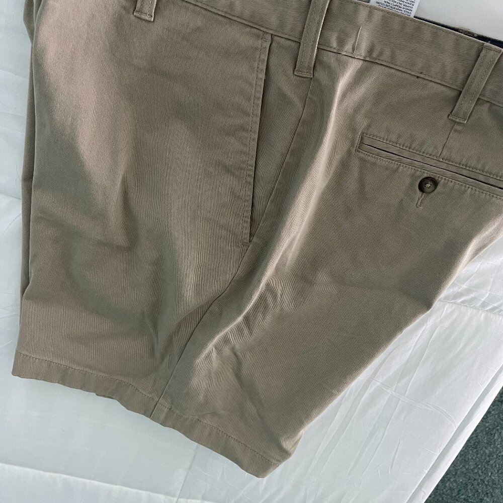 Nautica Chino Shorts Men's Size 38 Flat Front Tan 7" Inseam Dress Office